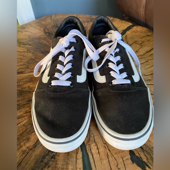 Vans Old Skool Shoe - Picture 3 of 7